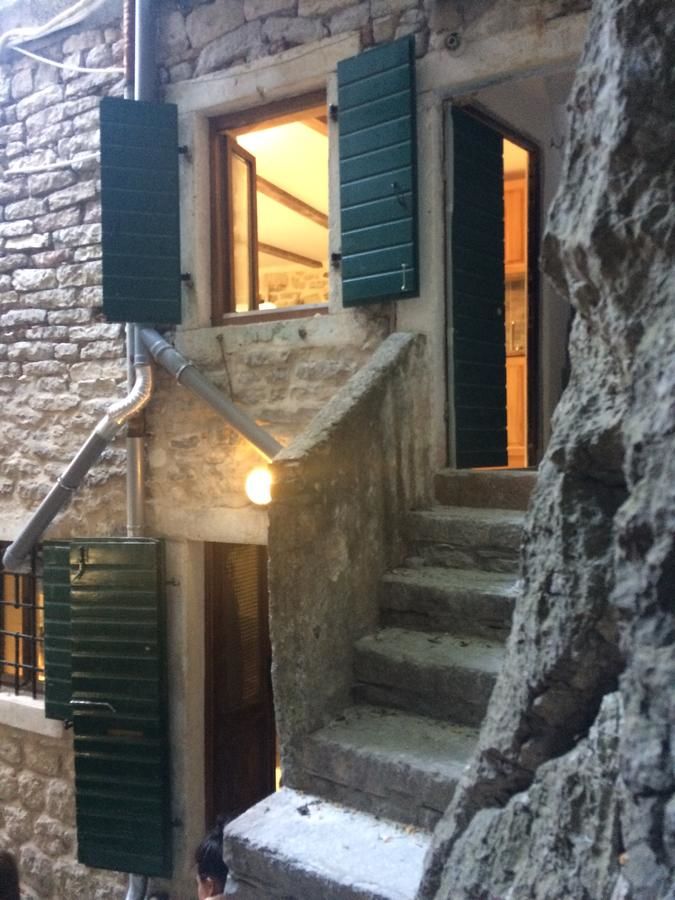 Апартаменты Chic & Stylish with Seaview-Terrace - Kotor Indah Котор-21