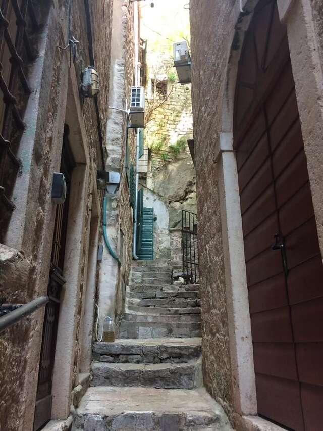 Апартаменты Chic & Stylish with Seaview-Terrace - Kotor Indah Котор-17