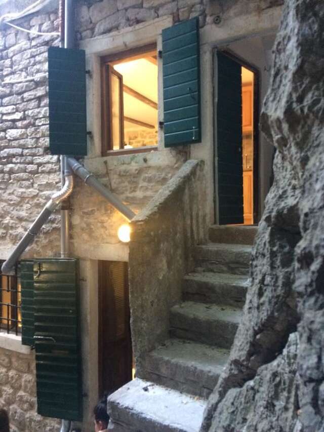 Апартаменты Chic & Stylish with Seaview-Terrace - Kotor Indah Котор-20